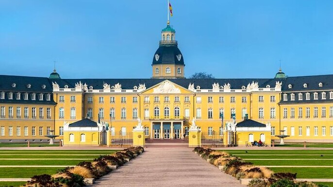 Karlsruhe: City Exploration Game and Tour on your Phone