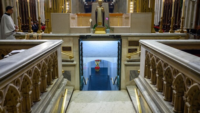 St Patrick's Cathedral Official Behind the Scenes VIP Tour (24hr CO)