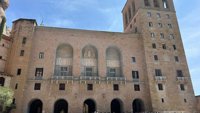 Montserrat Tour en Español