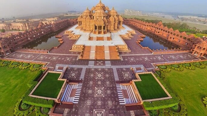 Divine Delhi: A Day Tour of Hindu Places of Worship