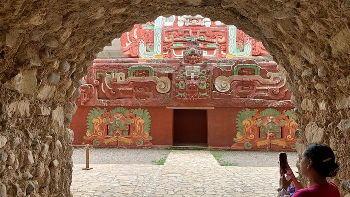 Mayan Route Joya de Ceren and Copan Ruins from El Salvador