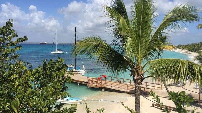 Full -Day Catalina Island Snorkel from Juan Dolio & Boca Chica