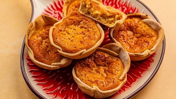 Ultimate Lisbon Vegetarian Food Tour Street Eat and Taverns