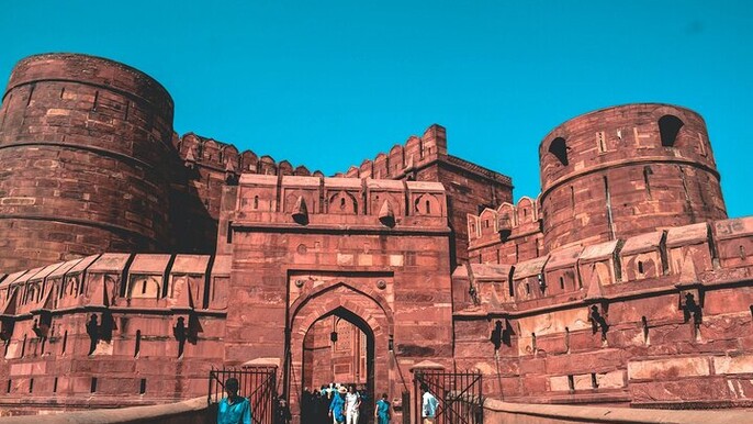 Visit Agra in Private Car with Guide Service