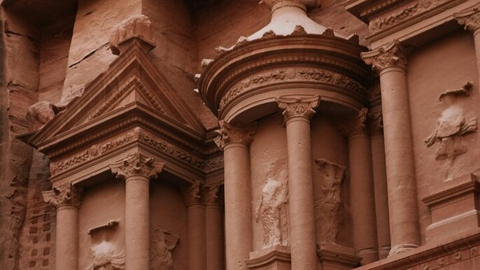 Discover the Jordan's Wonders – 5-Day Premium Exploration Journey