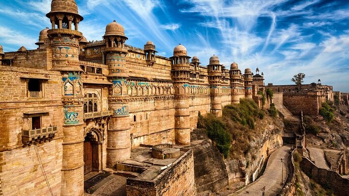 A Day Tour of Gwalior from Agra with Local Guide Service