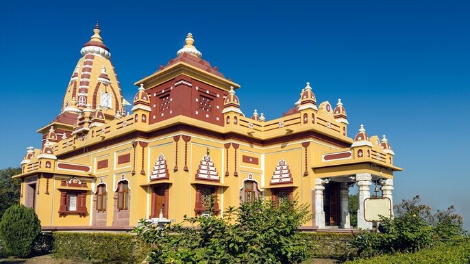 Bhopal to Delhi Ancient Monuments & Mughal Architecture