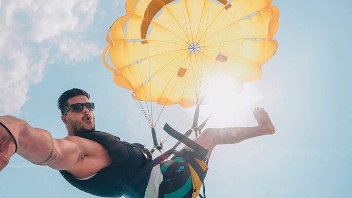 Parasailing, Banana & Sofa Boat & Private transfer in Hurghada