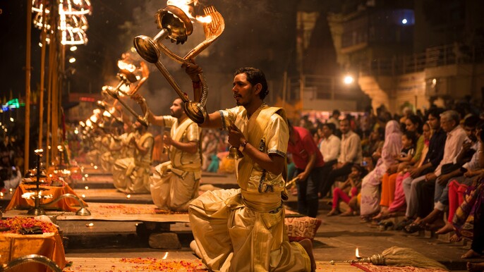 3 - Days Varanasi Tour with Sarnath, Hotel, Guide, Boat Ride, Transport & Entry Tickets.
