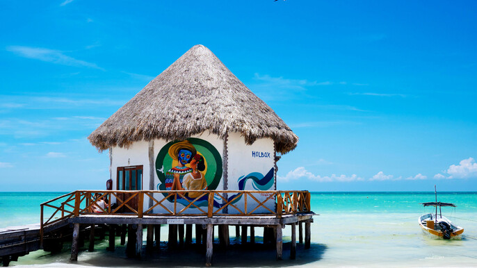Holbox Deluxe with Golf Cart Included