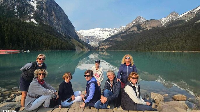 Shared Tour: Emerald Lake Lake Louise & Moraine Lake from Calgary