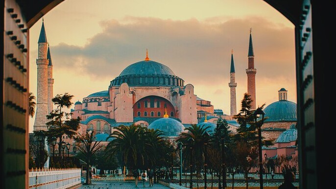 Byzantium Hagia Sophia and Basilica Cistern Shared Tour
