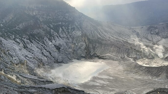 Wonderful Indonesia 3 Days 2 Night Jakarta Bogor Bandung Trail