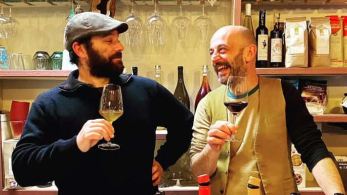 Organic Wine Tasting with Local Food & Stroll in Roccalbegna