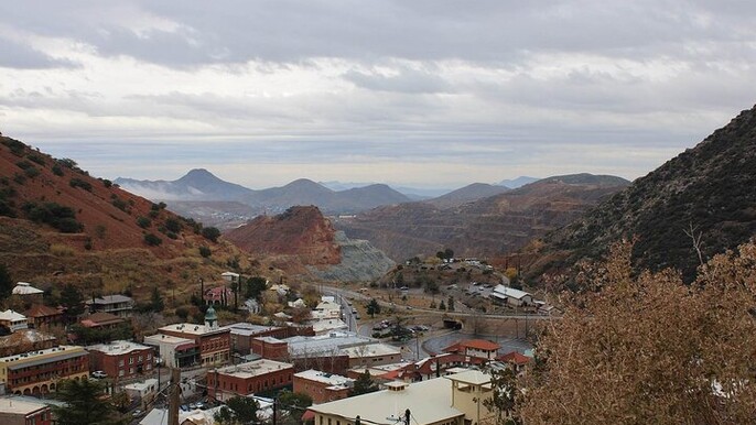 2-Hour Private Jeep Tour of Old Bisbee, Lavender Pit & Lowell AZ