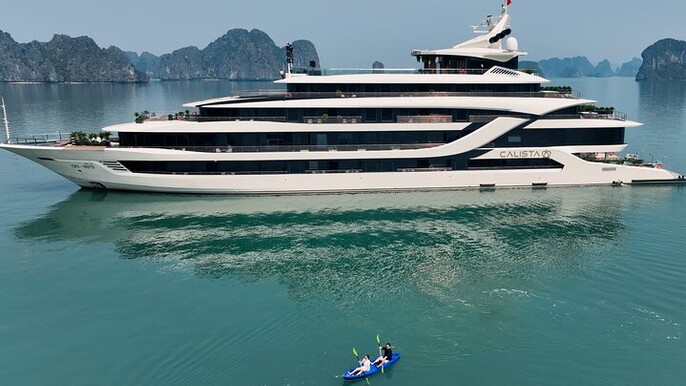 Calista Cruise: Most Luxurious Overnight Voyage in Halong Bay