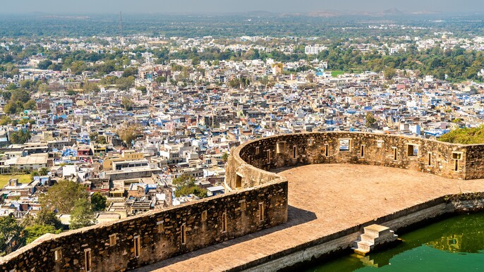 Visit Chittorgarh Fort with Udaipur Drop from Jaipur included Guide & Tickets.