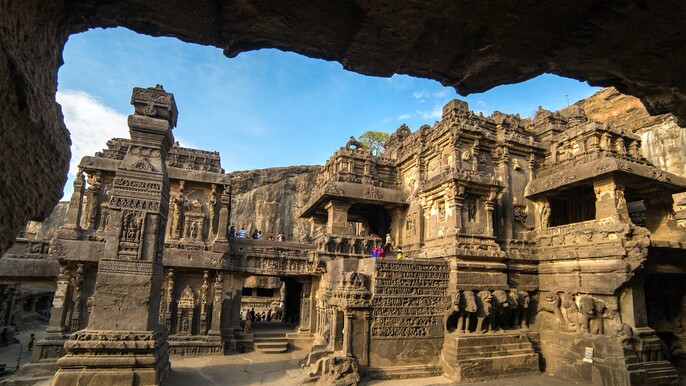 All Inclusive Ellora Caves & Daulatabad Fort in Day Trip from Aurangabad.