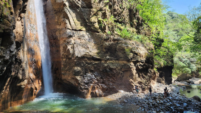 Tamanique Waterfalls – A Hiker’s Challenge and Nature’s Reward (Mastercard)