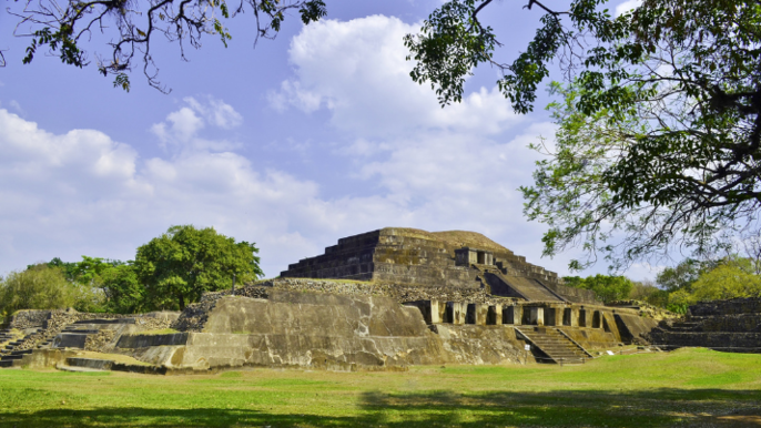 El Salvador Mayan Ruins & Lago Coatepeque