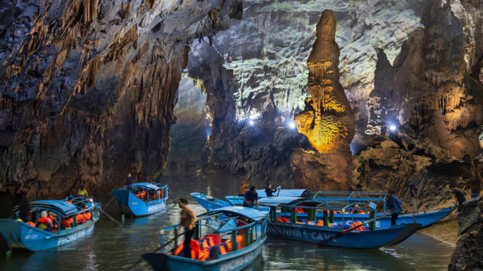From Hue to History and Nature: DMZ & Phong Nha Cave Tour