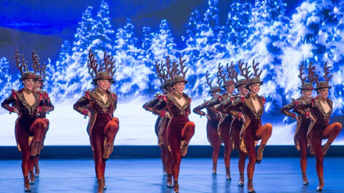 Radio City Christmas Spectacular Show + 90-min Statue Cruise
