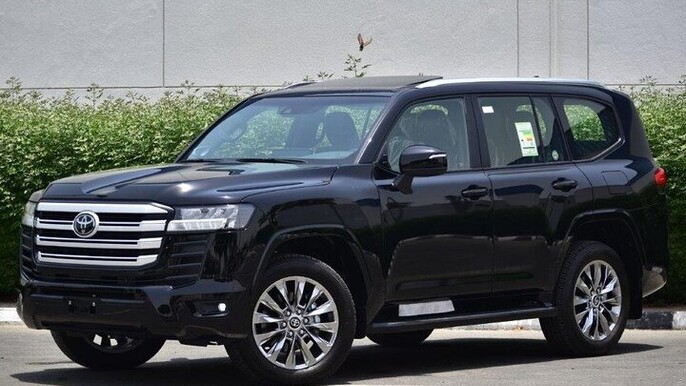Chauffeured Elegance: Amman Full-Day Land-Cruiser Experience