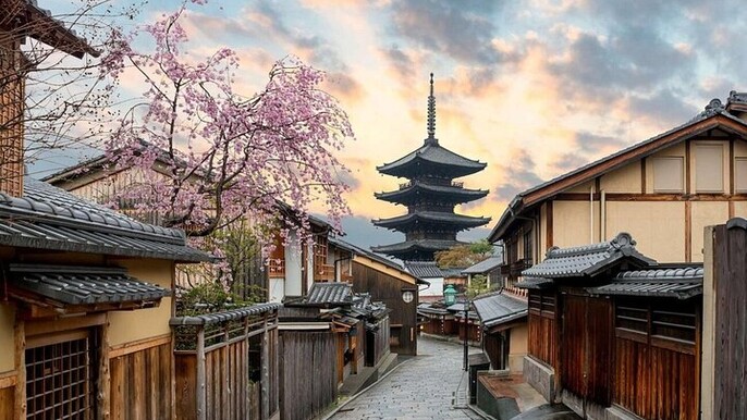 Kyoto 2-Day Private Tour with Guide & Vehicle (Max 15 persons)