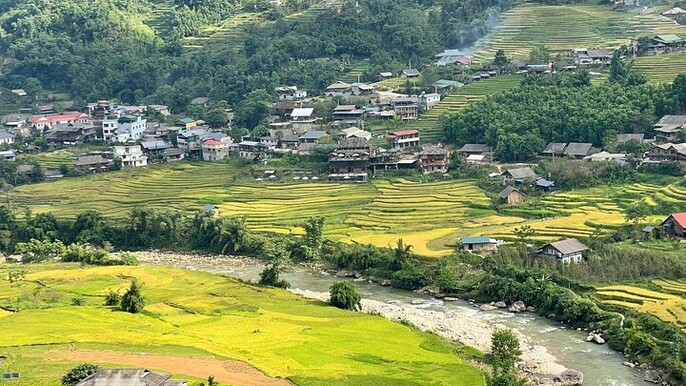 Sapa 2Day Trekking Tour with Homestay in Ta Van Village