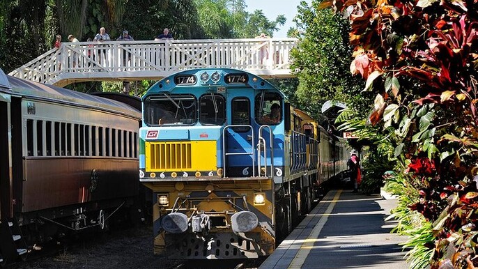 2025/9/17/0325IHC783AzuAFil6fz.jpg