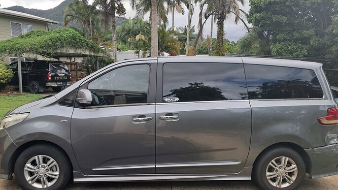 Shared Transfer Between Cairns and Port Douglas