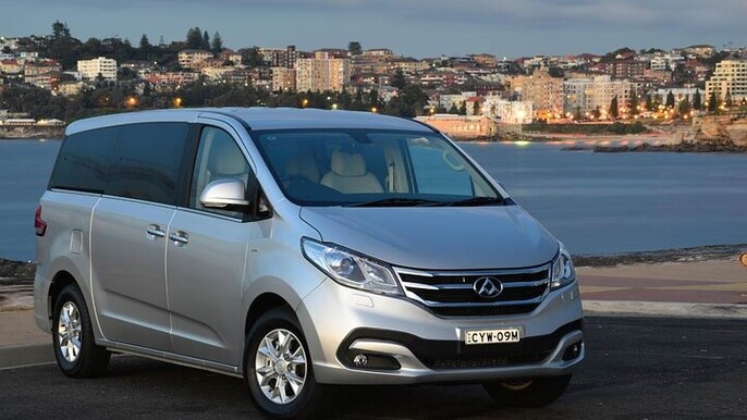 Cairns Airport luxury private transfer City Hotel to Airport