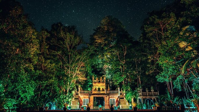 Award winning Paronella Park Day and Night Tour