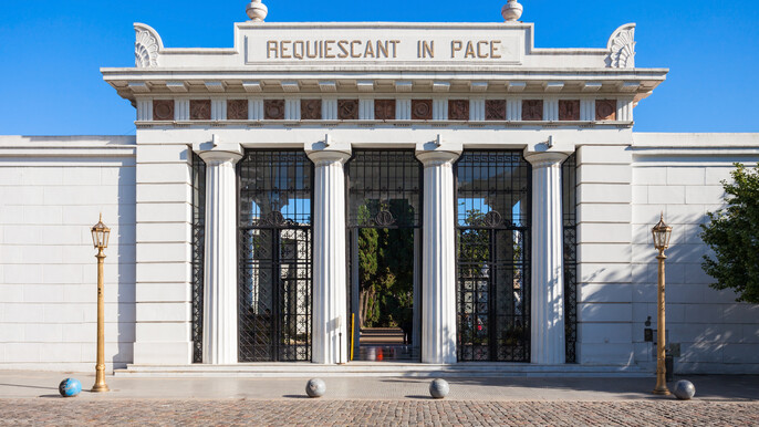 Shared Recoleta Cemetery for Kids