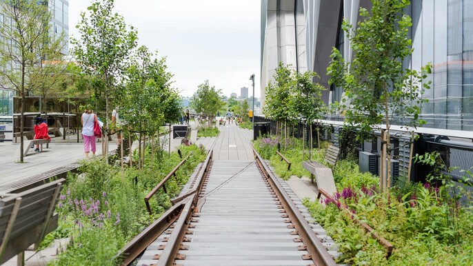 New York: High Line, Chelsea Market, and Vessel walking tour