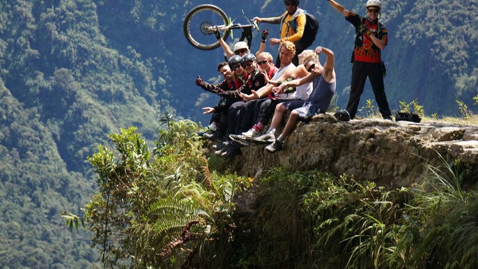 BO-PAZ-09:  La Paz | Bike on the Death Road - Drive Down the World's Most Dangerous Road