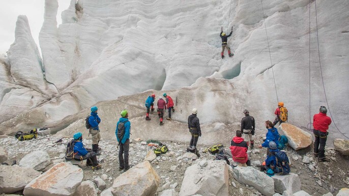 BO-PAZ-11: La Paz | Huayna Potosí Climbing - 3 Days & 2 Nights to Reach the Sky