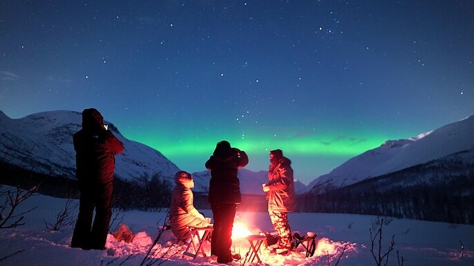 Tromsø Daily Small Group Northern Lights Aurora Tours Max 8 Guest