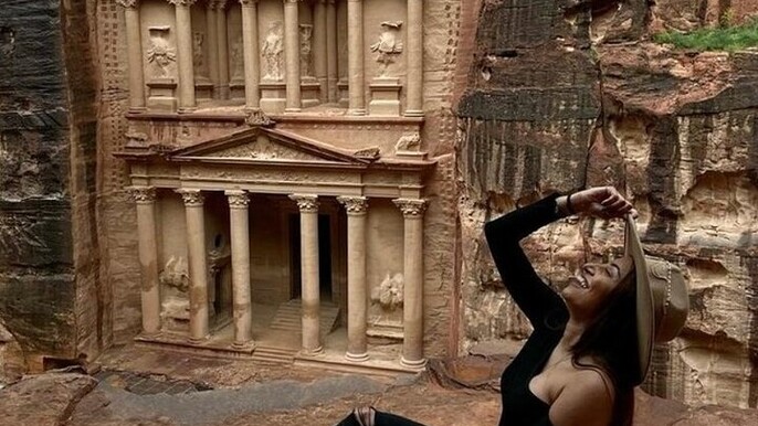 Private Petra Day Tour with Round-Trip Transfer from Dead Sea