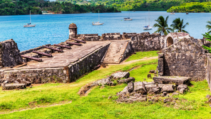 Portobelo & Venas Azules: Caribbean Adventure from Colón