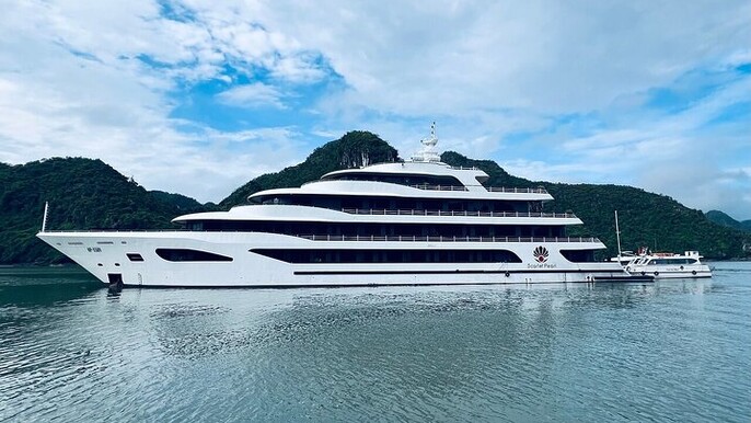 Scarlet Pearl Cruise - The Pearl of Halong Wonder (2days/1night)