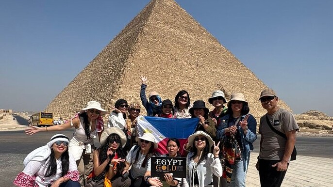 Cheap Day tour to Giza Pyramids Sphinx With Camel Rid With lunch