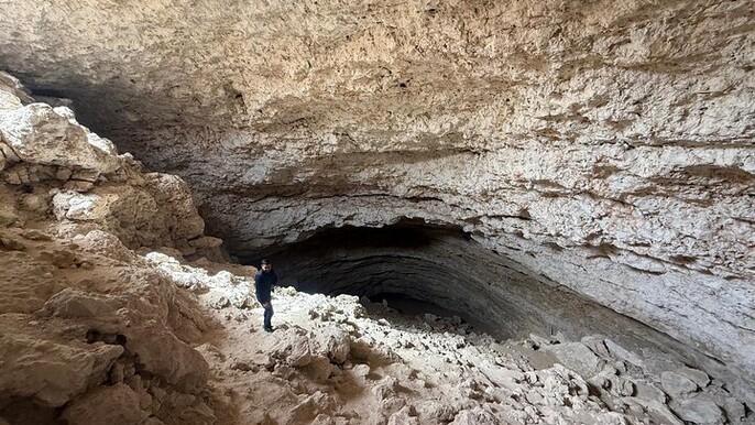 Dahl Al Misfir Cave and Singing Sand Dunes from Qatar