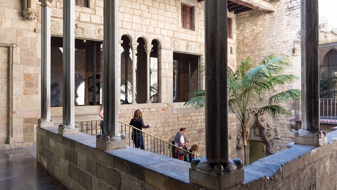Barcellona: biglietto per il Museo Picasso e tour audio con una passeggiata in città