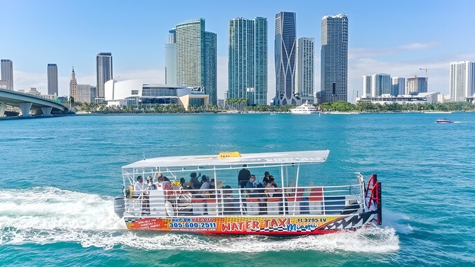 60- or 75-Minute Millionaires’ Homes & Miami Skyline Cruise