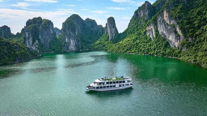 Full Day Tour Halong/Lan Ha Bay/Bai Tu Long Bay/Cat Ba island - Full ACTIVITIES