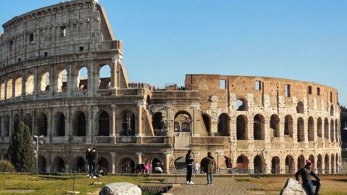 Colosseum & Ancient Rome Walking Guided Tour